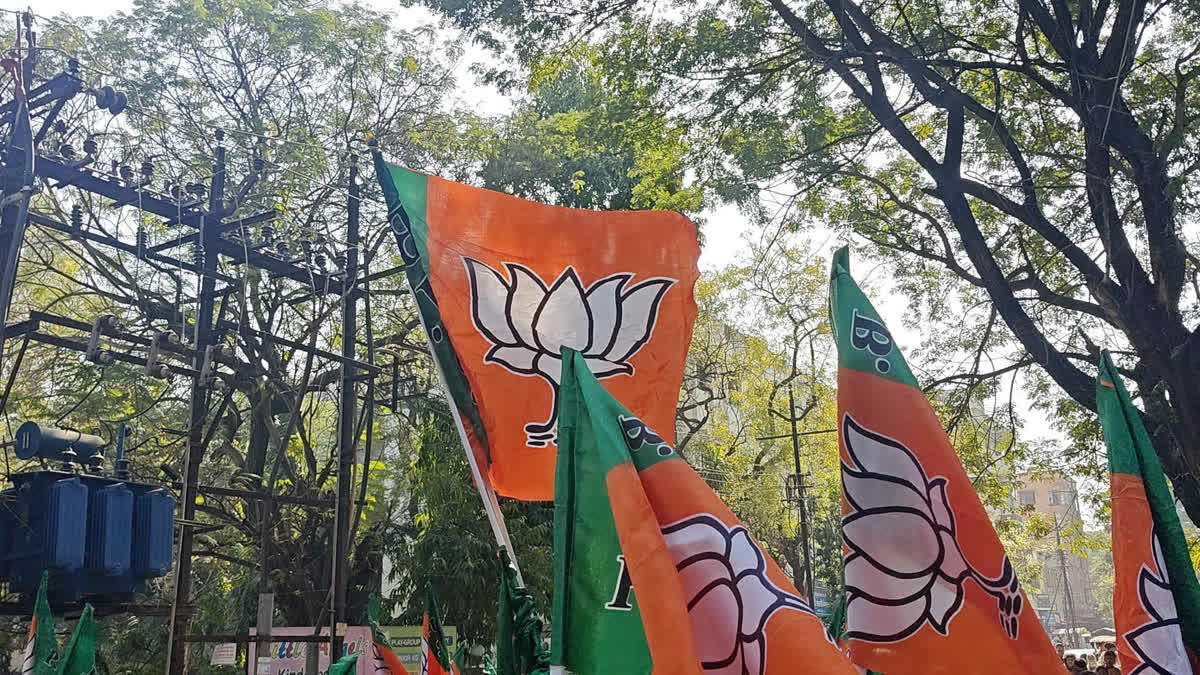 नागपूर महापालिका निवडणुकीत अपक्षांना स्वपक्षातच मिळेना मान; अपक्ष उमेदवारी दाखल करताच वधारला भाव Nagpur Municipal Corporation elections independent candidates