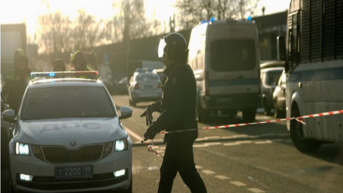 سوئٹزرلینڈ میں دھماکے سے متعدد افراد ہلاک، پولیس شواہد کی تفتیش کر رہی ہے