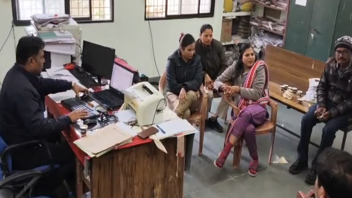 CHHATARPUR AYUSH OFFICER TAKE BRIBE