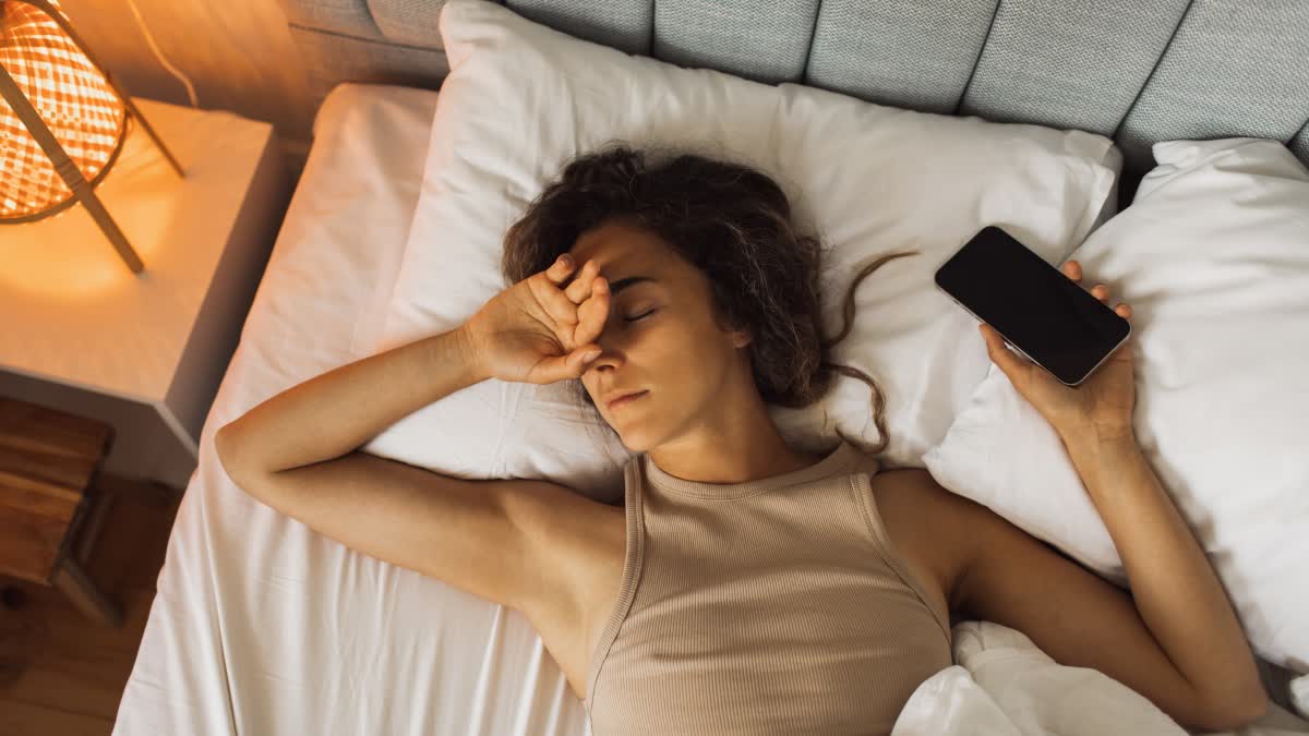 TIPS TO IMPROVE SLEEP QUALITY  HOW TO SLEEP BETTER AT NIGHT  TIPS FOR BETTER SLEEP  HOW TO IMPROVE SLEEP CYCLE