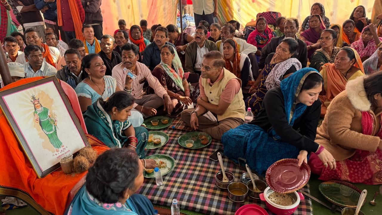 PROTEST BY WOMEN COOKS