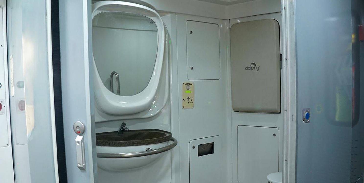 Modern toilets in Vande Bharat Sleeper train