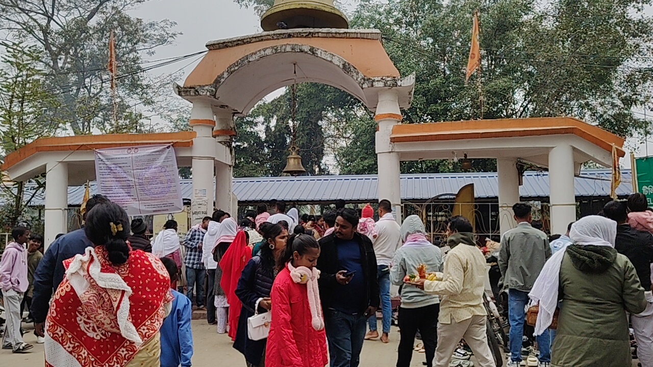 New year 2026 people gathered in Tinsukia Tilinga Mandir and Nabari Bibeswar Devalaya