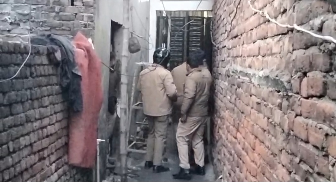 Rudrapur Stone Pelting On Police