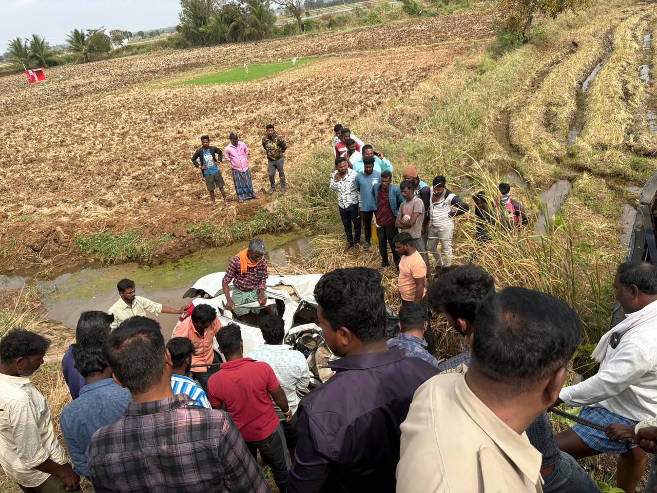 Five Friends Killed On Spot After Lorry Collides Head-On With Their Car ...