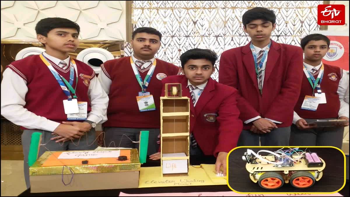 विज्ञान प्रदर्शनी छात्रों ने पेश किए माॅडल.