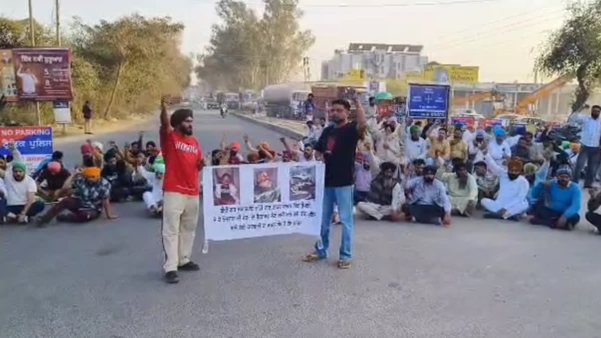 ਸਕਾਰਪੀਓ ਨਾਲ ਨੌਜਵਾਨਾਂ ਨੂੰ ਦਰੜ ਭੱਜੇ ਮੁਲਜ਼ਮ, ਪਰਿਵਾਰ ਨੇ ਗ੍ਰਿਫ਼ਤਾਰੀ ਲਈ ਰੋਡ ਕੀਤਾ ਜਾਮ scorpio car hits motorcycle, two died,