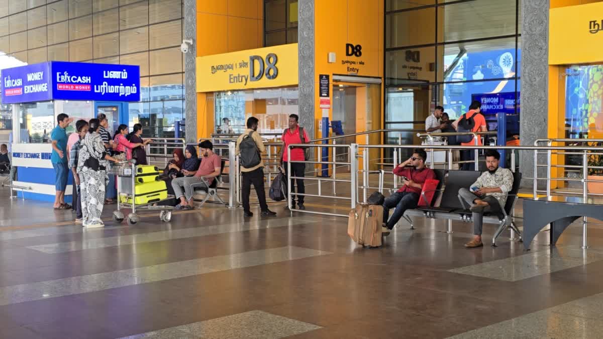 வெறிச்சோடிய சென்னை விமான நிலையம்