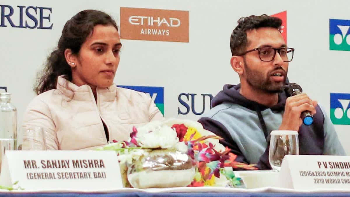 PV SINDHU STUCK IN DUBAI
