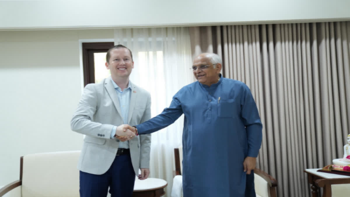 સર્જિયો ગોરે અને CM ભુપેન્દ્ર પટેલ