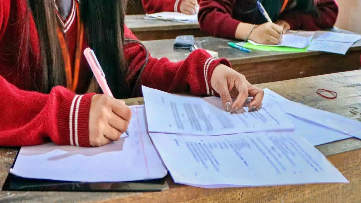 HPBOSE परीक्षाओं पर 'कवच' की तैयारी