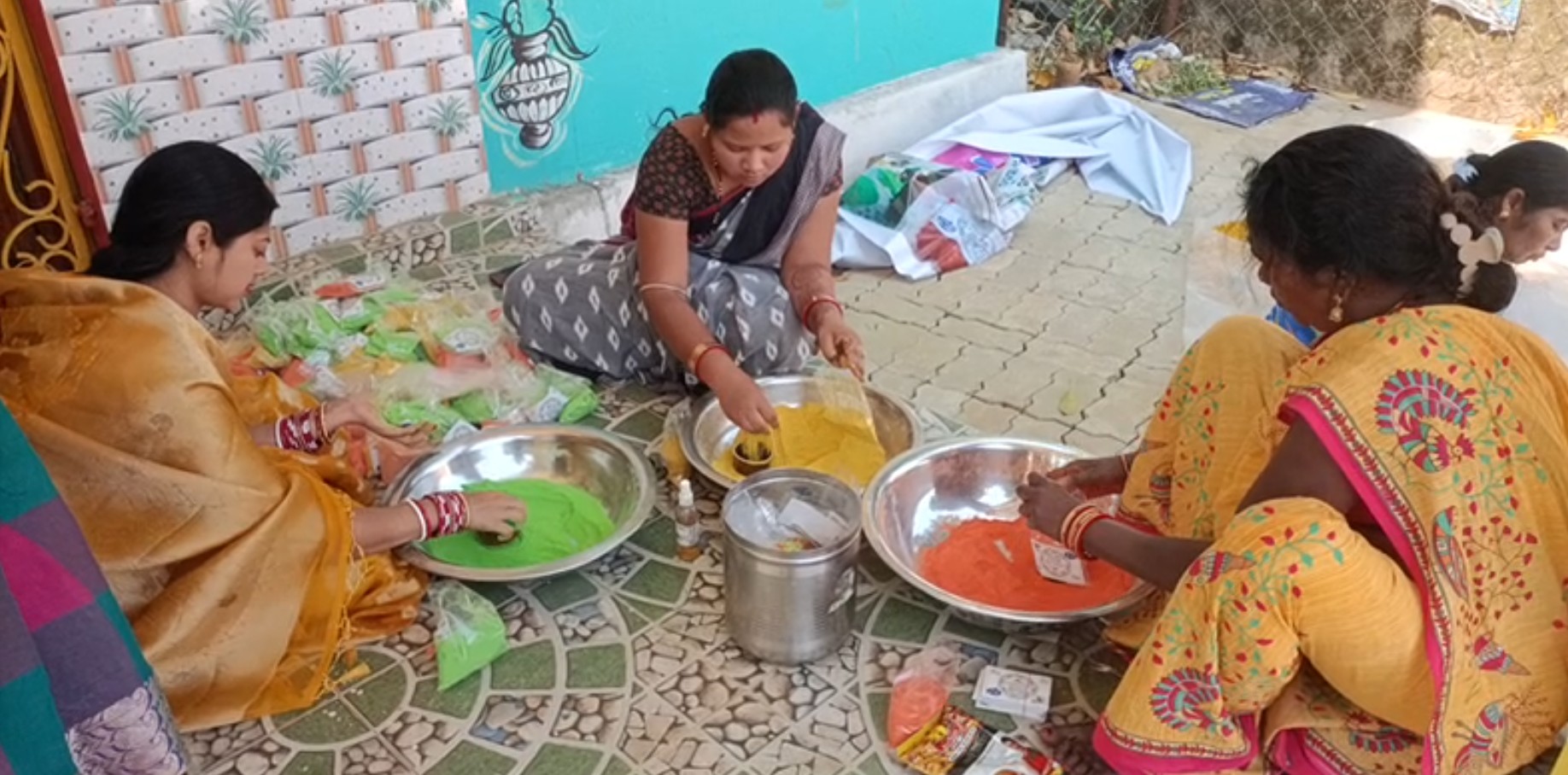 KORAPUT HERBAL HOLI MAKING