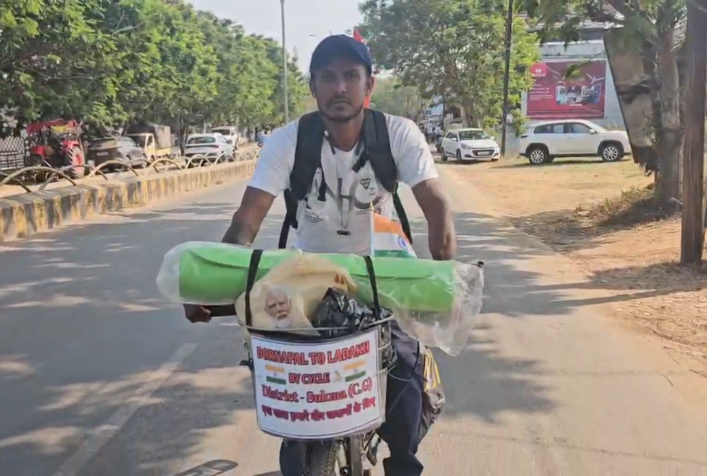 Man Cycle Journey Tribute To Soldiers