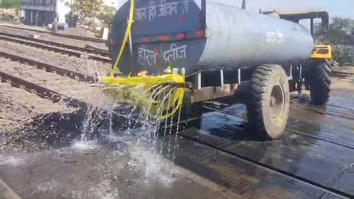 Somnath Jabalpur Express Train