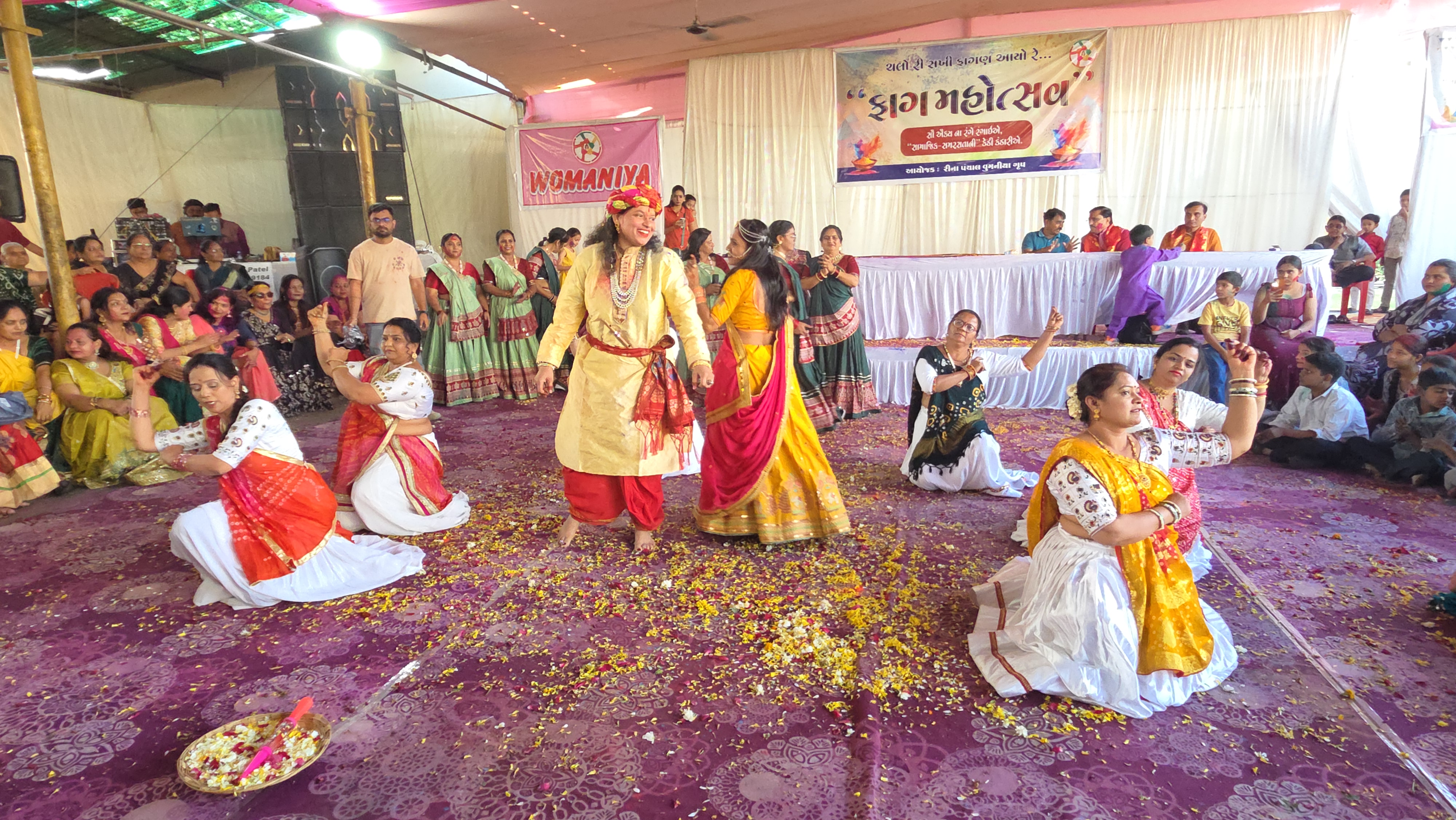 32 મહિલા મંડળે ભાગ લીધો