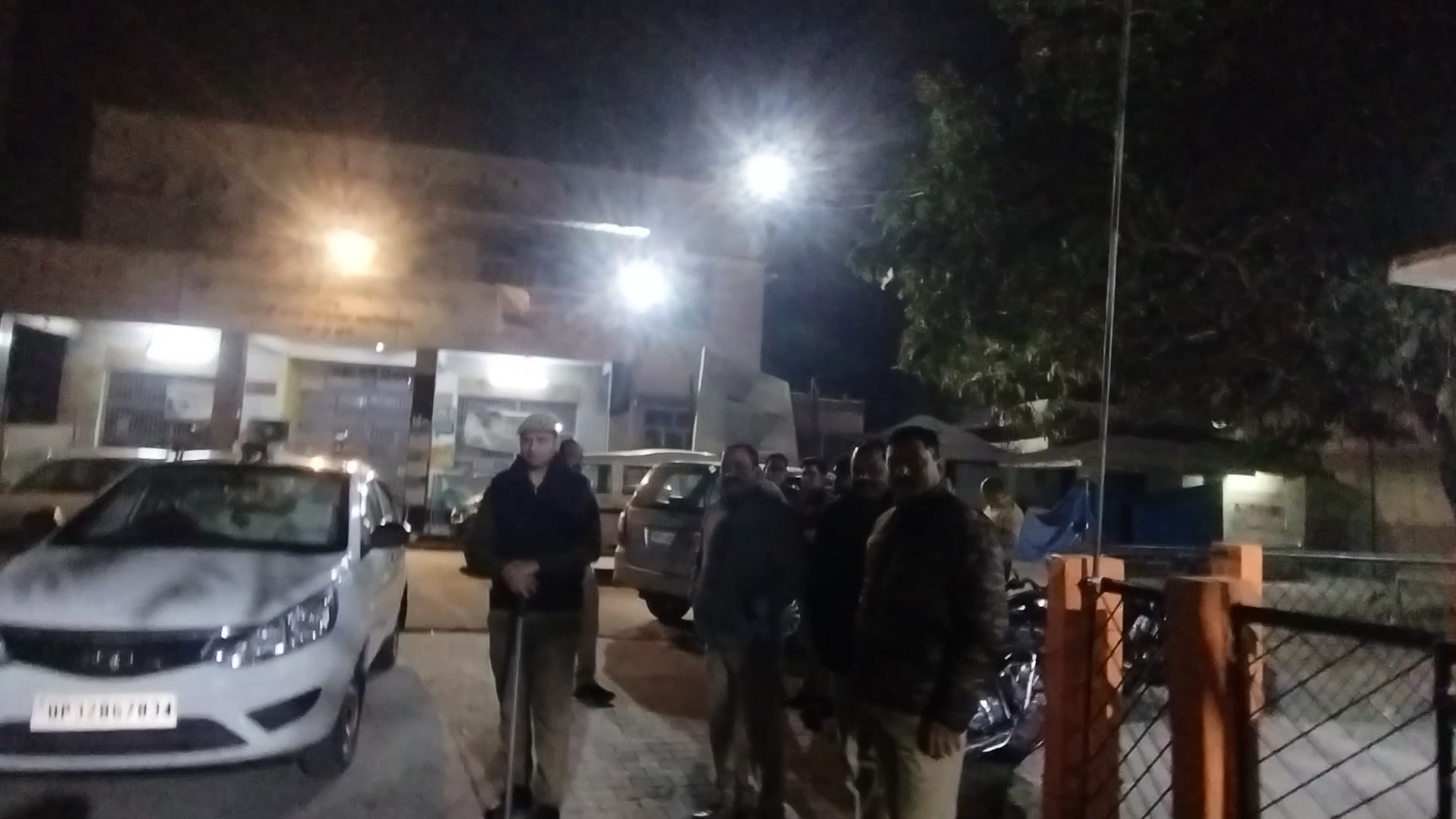 in lakhimpur kheri uttar pradesh deaf dumb and mentally challenged teenager raped accused absconding Urdu News