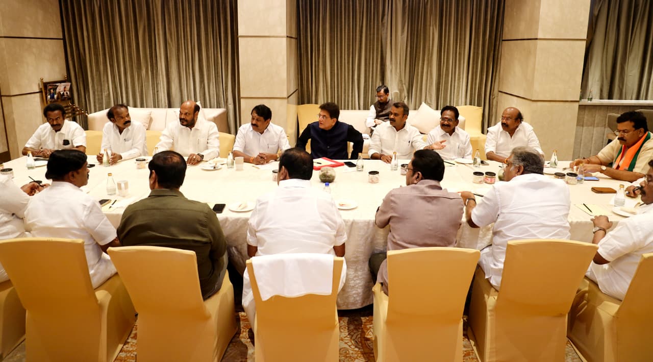 இபிஎஸ் தலைமையில் தொகுதி பங்கீடு பேச்சுவார்த்தை