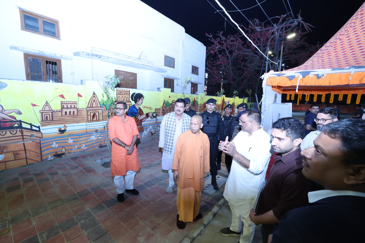 सीएम योगी ने किया निरीक्षण