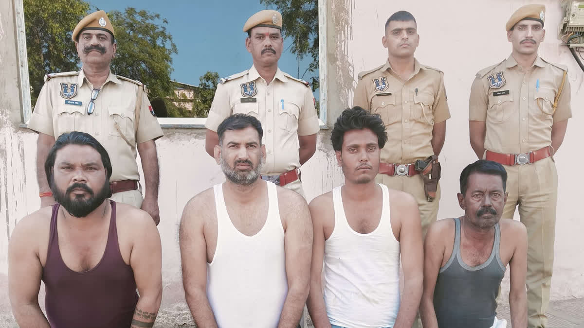 4 arrested in illegal recovery