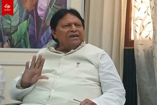 पुलिस की सुरक्षा में दिल्ली गए सांसद रामजीलाल सुमन.