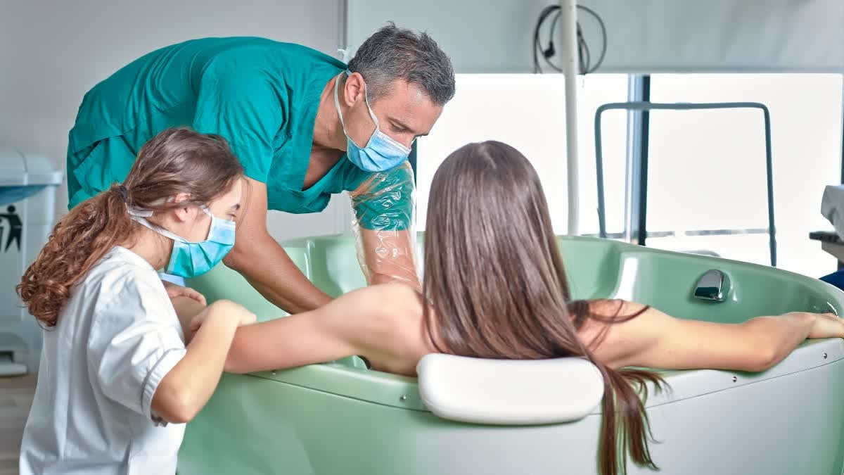Water Birth Explained Does Giving Birth In Water Reduce Pain Water Birth Explained Does Giving Birth In Water Reduce Pain