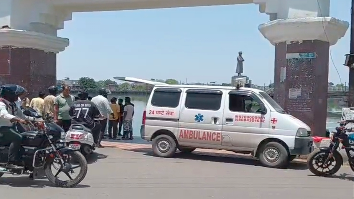 POLICE RECOVERED ELDERLY WOMAN BODY