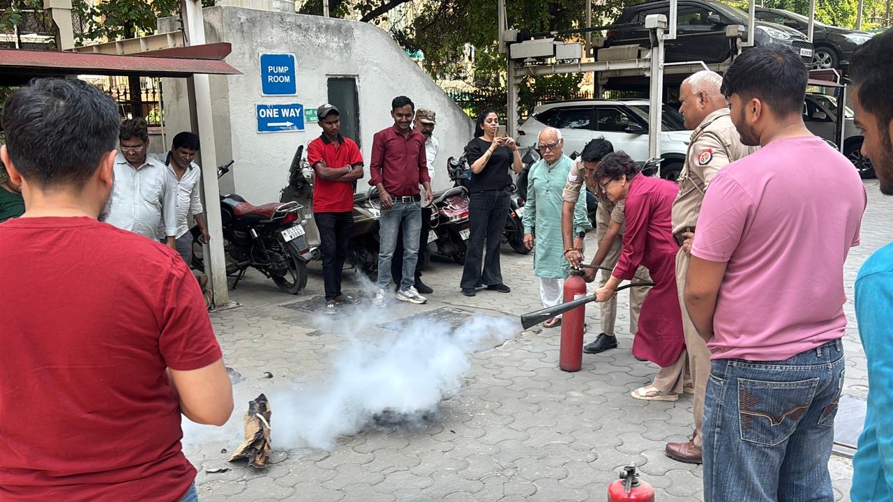हाईराइज सोसाइटियों में मॉक ड्रिल का आयोजन