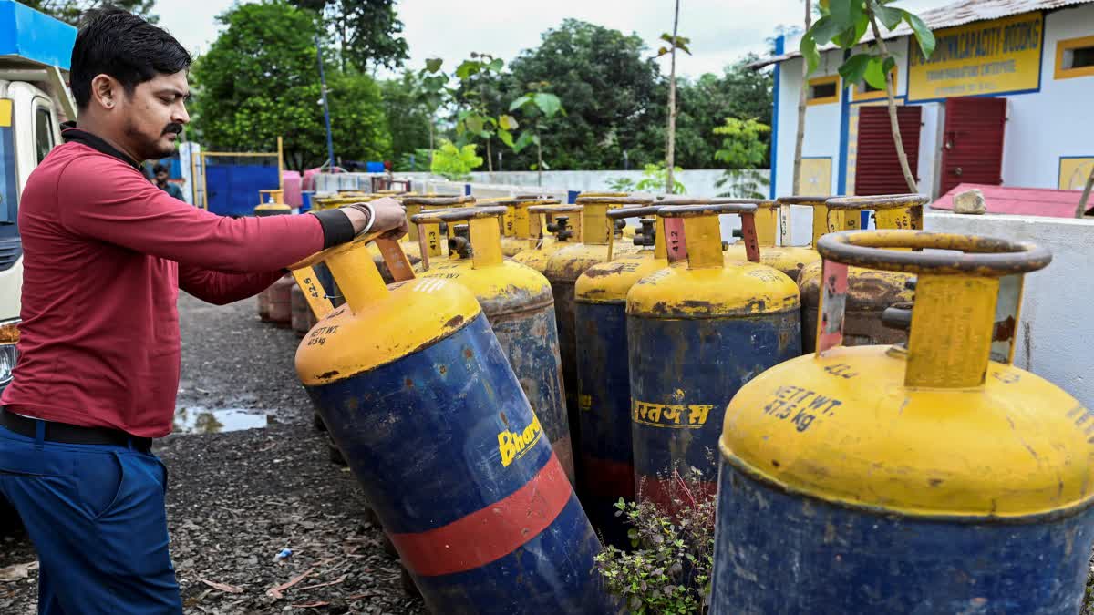 GAS CYLINDER