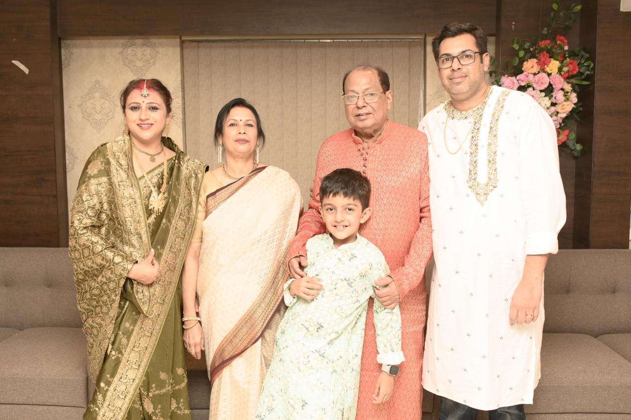 indira-dhar-and-sayan-gangulys-son-kabir-played-a-significant-role-in-the-marriage