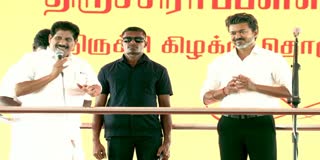 விழா மேடை்யில் முதலமைச்சர் விஜய்