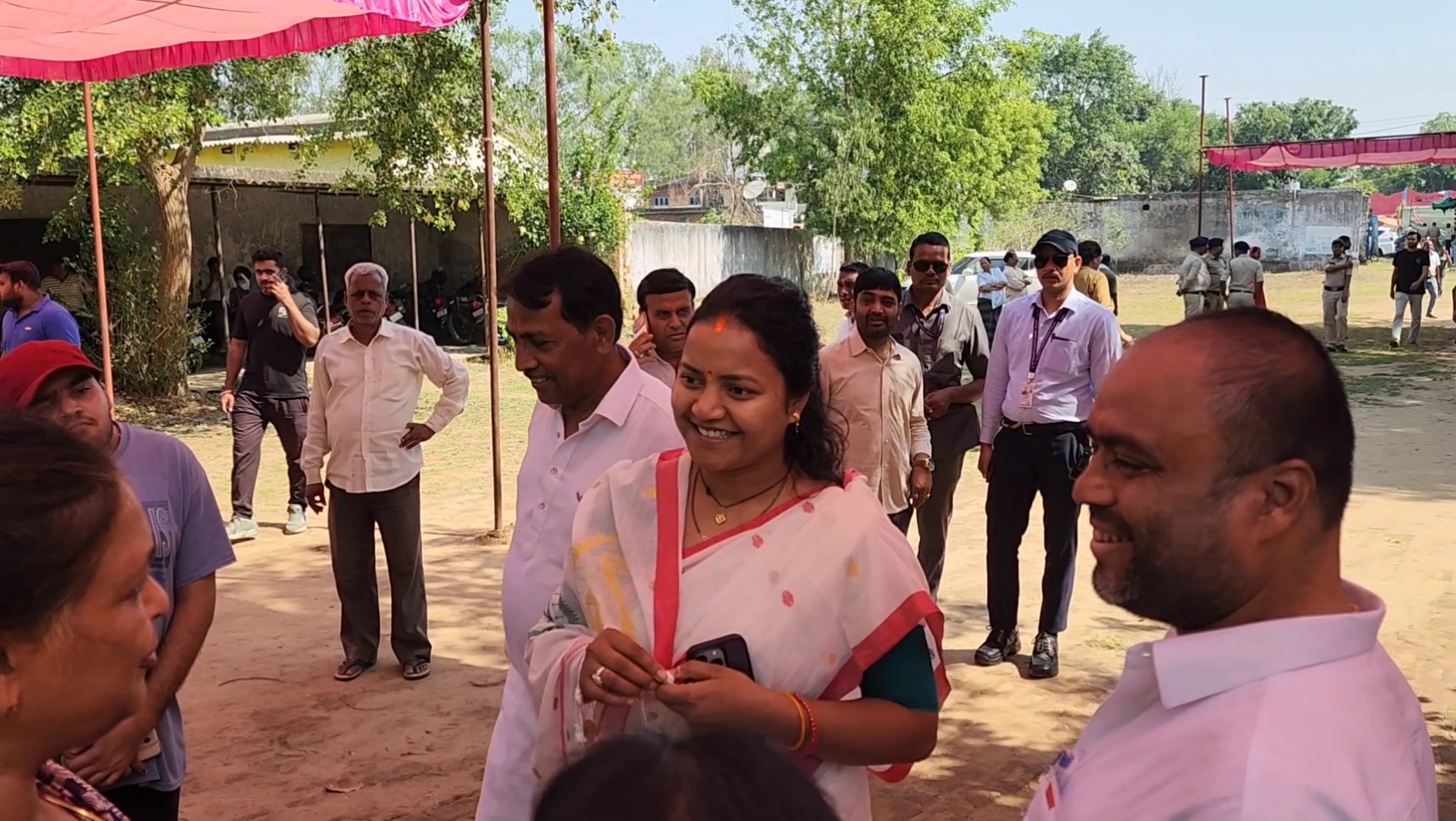 Lakshmi Rajwade IN polling stations