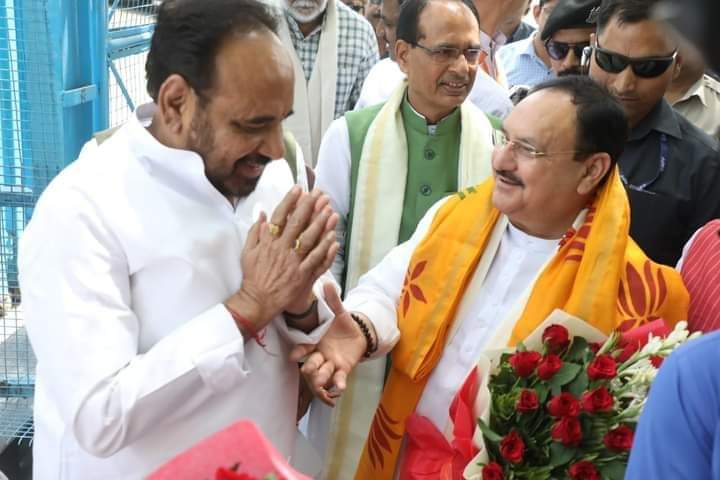PWD minister Gopal Bhargava welcoming JP Nadda