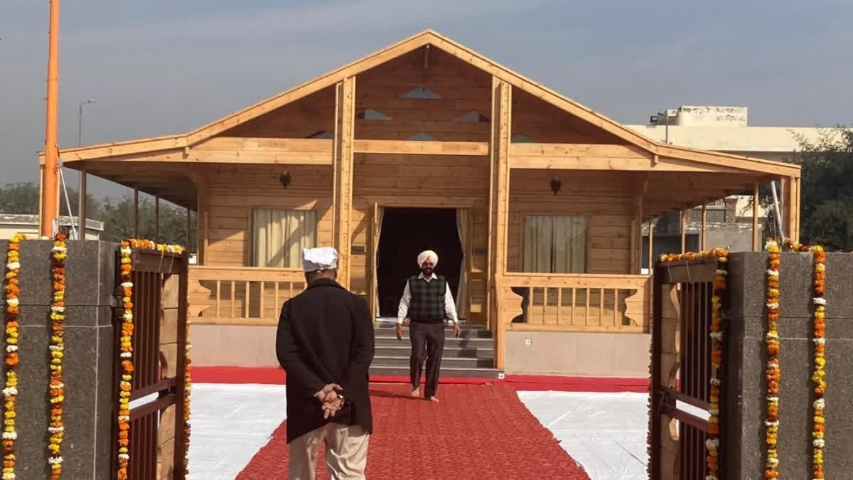 INDIAS FIRST WOOD GURDWARA