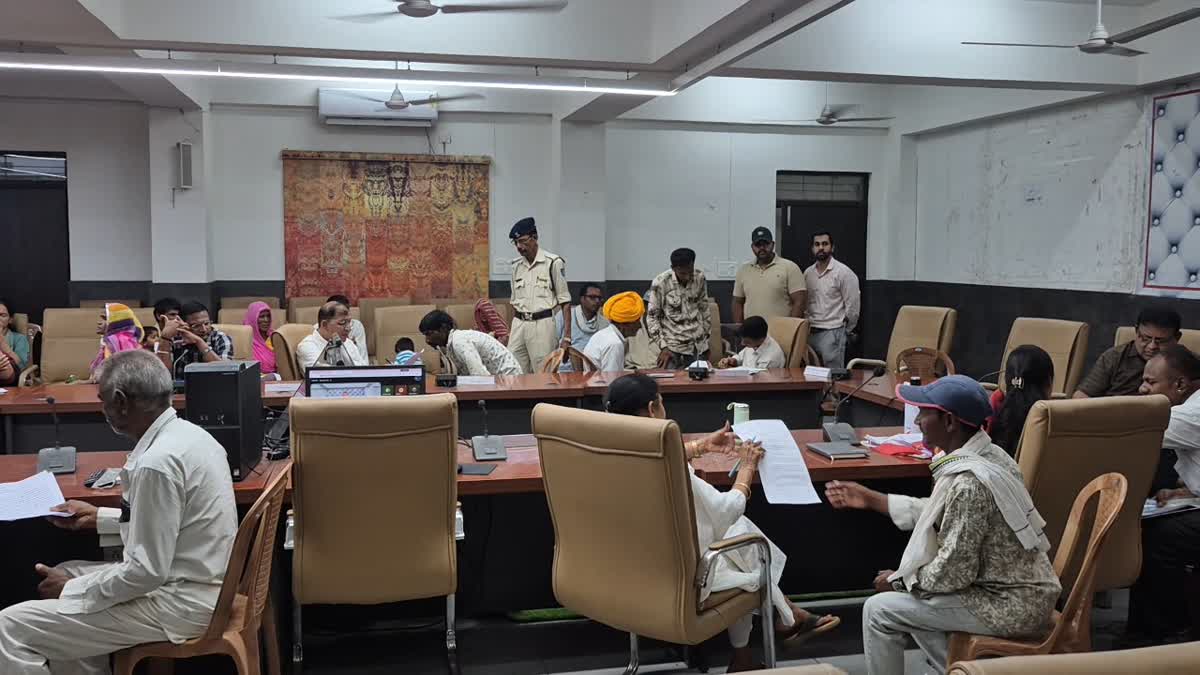 RATLAM POLICE RESOLVE LAND DISPUTES