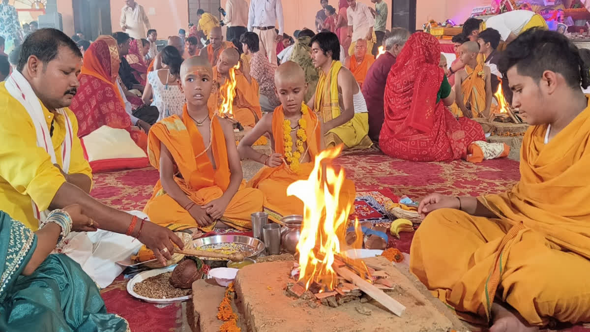 The sacred thread ceremony of the young initiates (Batuks)