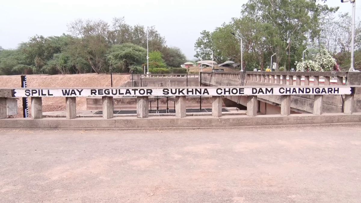 Chandigarh Sukhna Lake Desilting Drive