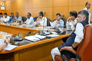 CM suggests formulating scientific rules for minimum period within which mining should commence after auction