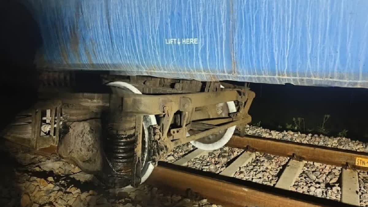 Muzaffarpur-Sabarmati JanSadharan  Express Derails Near Kanpur, None Hurt