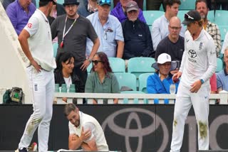 Chris Woakes injured