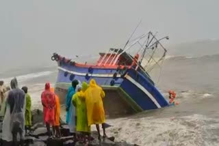 17 Fishermen Rescued Off Kozhikode Coast After Boat Engine Fails