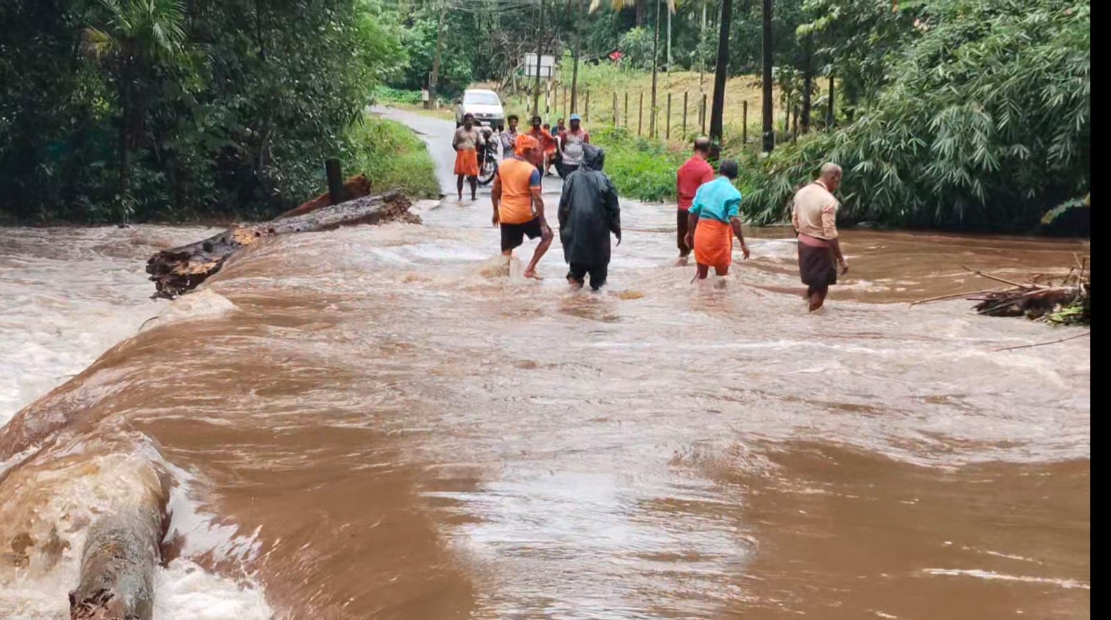 Dakshina Kannada  Kukke Kumardhara snana Ghatt  ಕುಕ್ಕೆ ಕುಮಾರಧಾರಾ ಸ್ನಾನಘಟ್ಟ  Rain