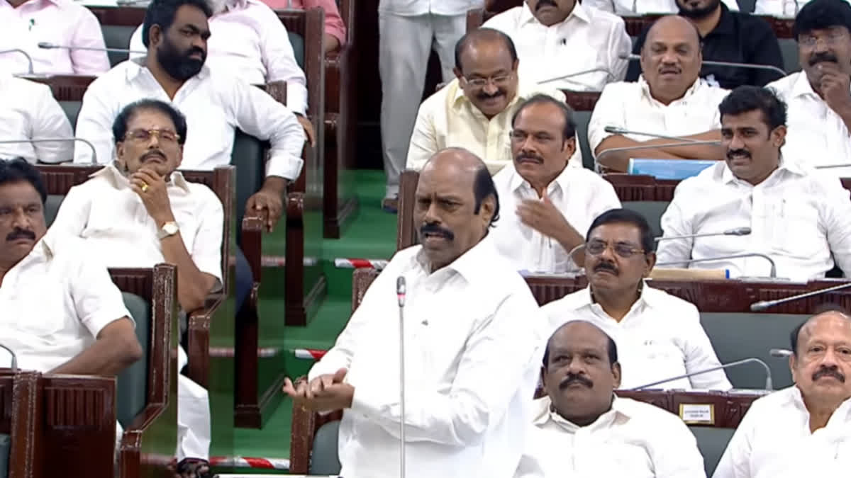 சட்டப்பேரவையில் திமுக சட்டமன்ற உறுப்பினர் எ.வ. வேலு