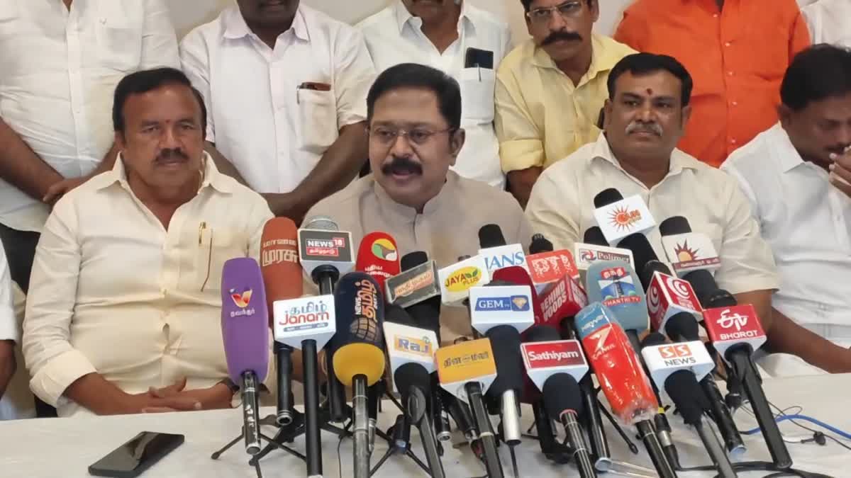 டிடிவி தினகரன் செய்தியாளர் சந்திப்பு