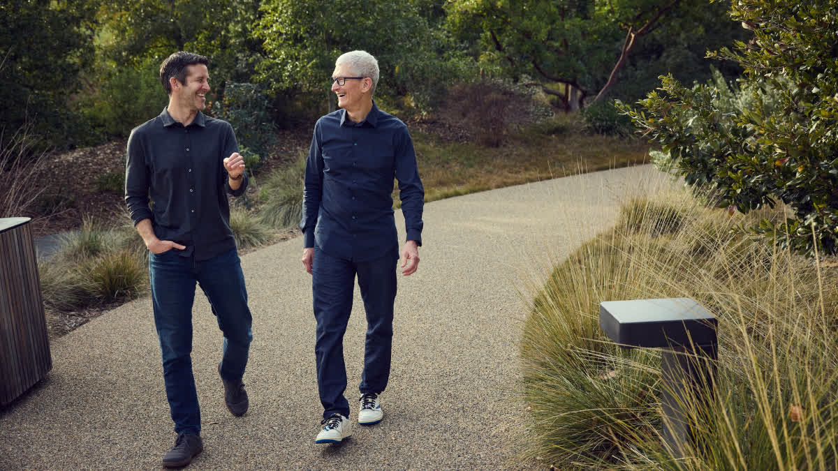 Apple new CEO John Ternus (Left) and Apple ex CEO Tim Cook (Right) at Apple Park