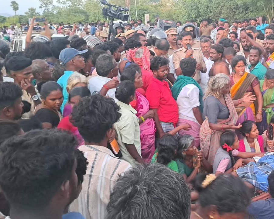 இளைஞர் விபரீத முடிவு உறவினர்கள் சாலை மறியல்