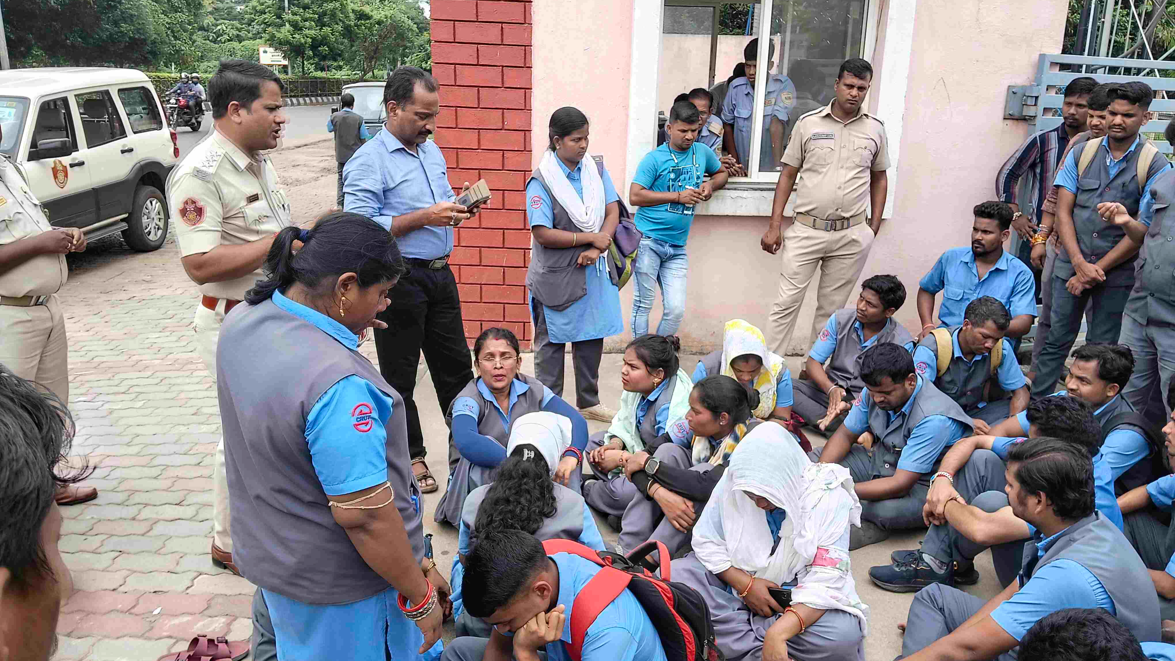 Ama Bus conductors protest in Bhubaneswar