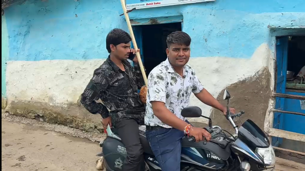 Suneel Kumar Lodhi with Rohit Sahu