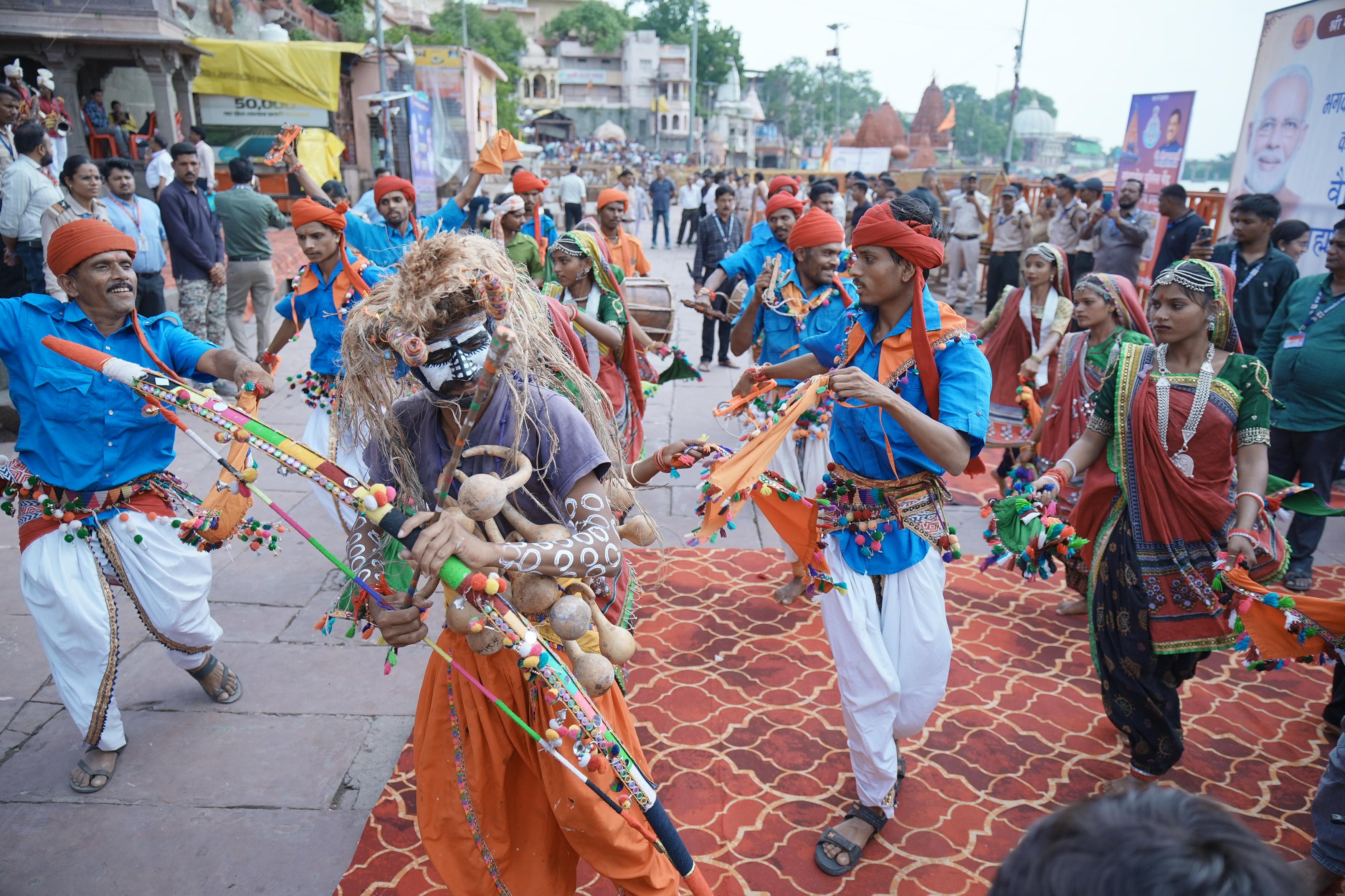 Humanoid Robot In Ujjain Sawari
