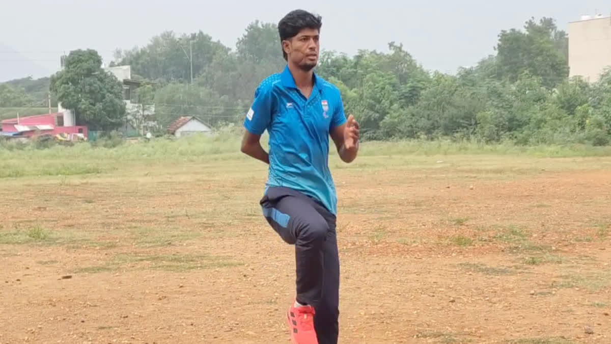 Sandhanakumar won the silver in Thailand by completing 400 meters in 54 seconds in the competition for the differently abled