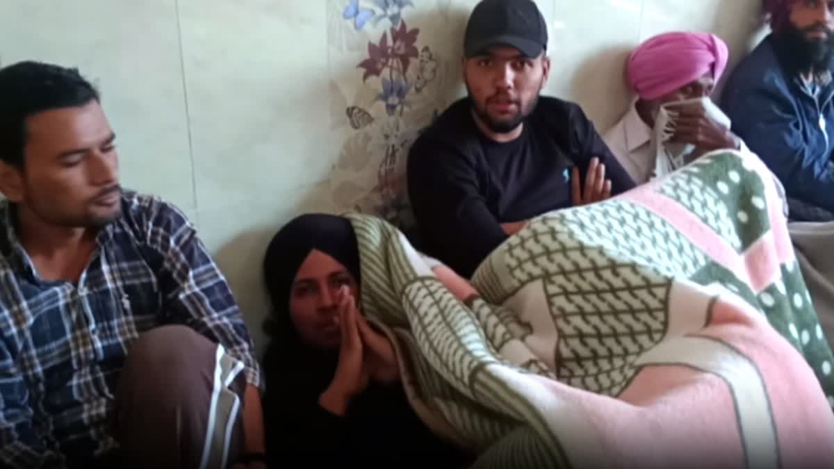 செல்போன் பயன்பாட்டை குறைக்க நூதன போட்டி; குவிந்த போட்டியாளர்கள்